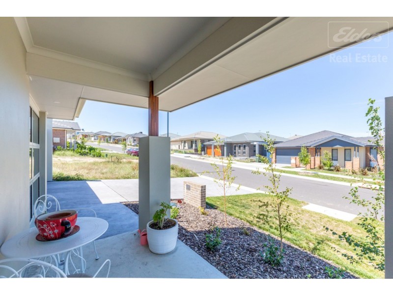 13 Insley Street, Googong NSW 2620