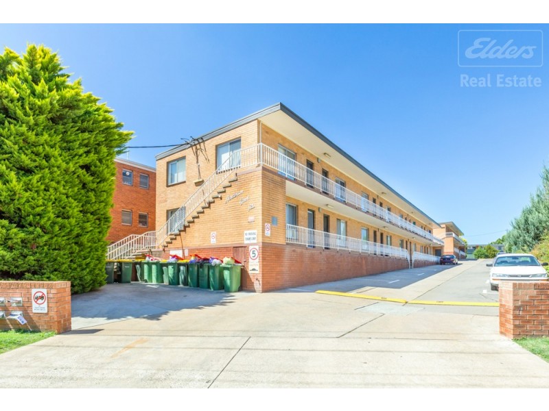 8/124 Henderson Road, Queanbeyan NSW 2620