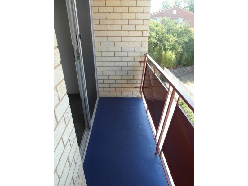 18/52 Trinculo Place, Queanbeyan East NSW 2620