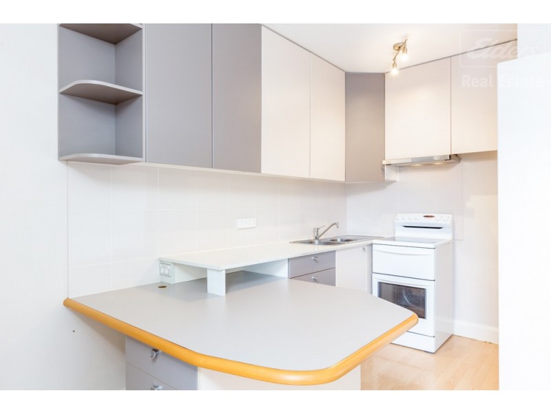 2/8 Davison Street, Crestwood NSW 2620