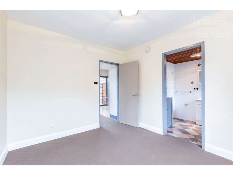 2/8 Davison Street, Crestwood NSW 2620