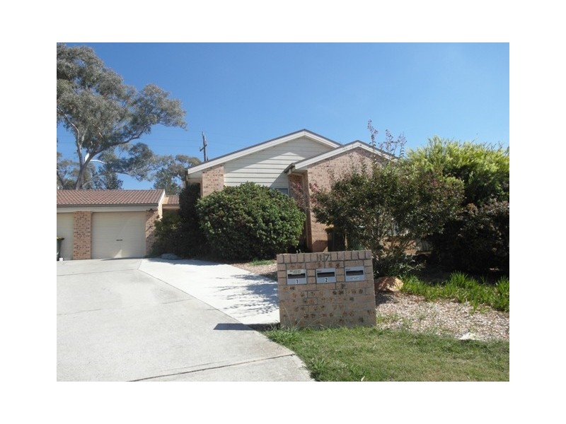 1/17 Southwell Place, Queanbeyan NSW 2620