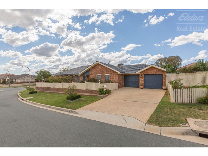 2 Northcliffe Place, Queanbeyan East NSW 2620