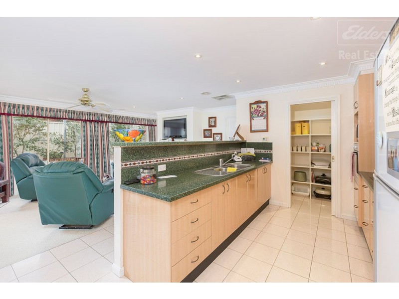 2 Northcliffe Place, Queanbeyan East NSW 2620