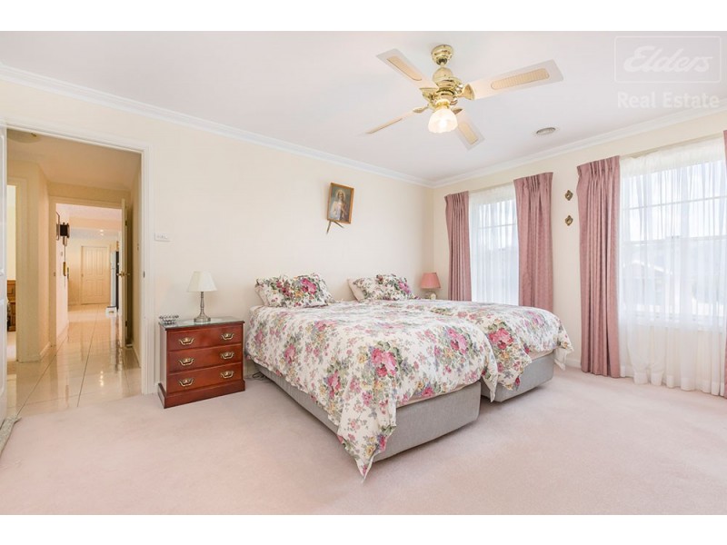 2 Northcliffe Place, Queanbeyan East NSW 2620
