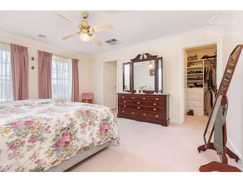 2 Northcliffe Place, Queanbeyan East NSW 2620