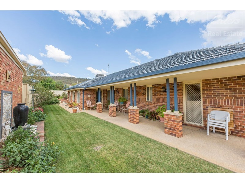2 Northcliffe Place, Queanbeyan East NSW 2620