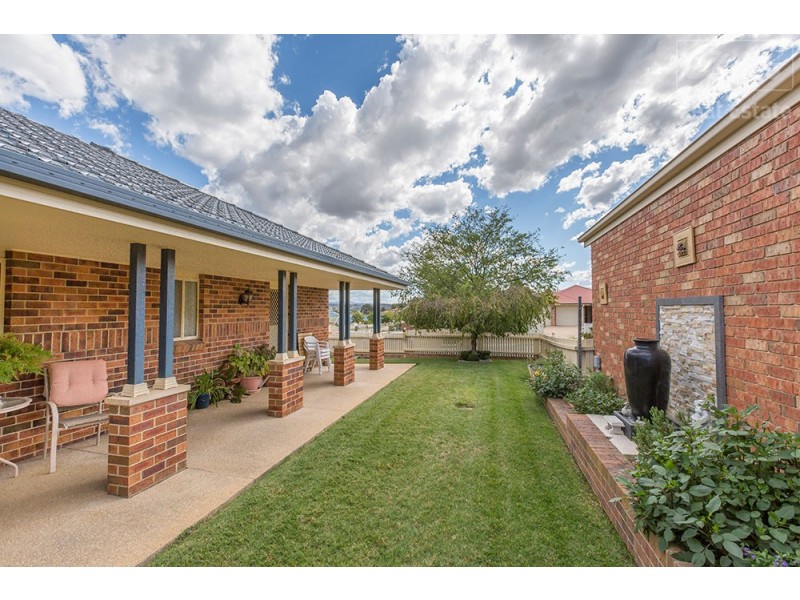 2 Northcliffe Place, Queanbeyan East NSW 2620