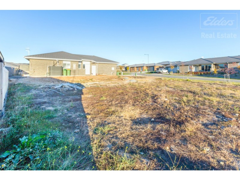 1 Ridings Road, Googong NSW 2620
