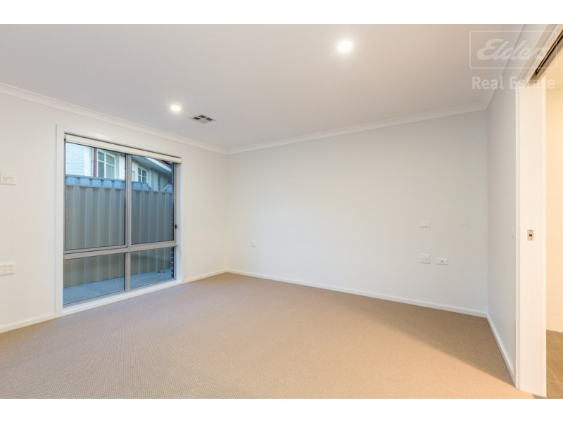 2/107 Campbell Street, Queanbeyan NSW 2620