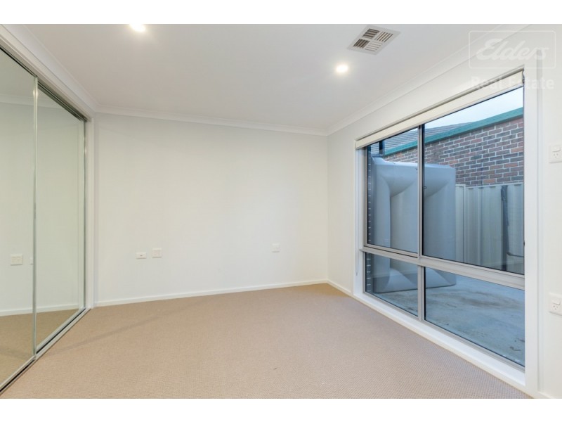2/107 Campbell Street, Queanbeyan NSW 2620