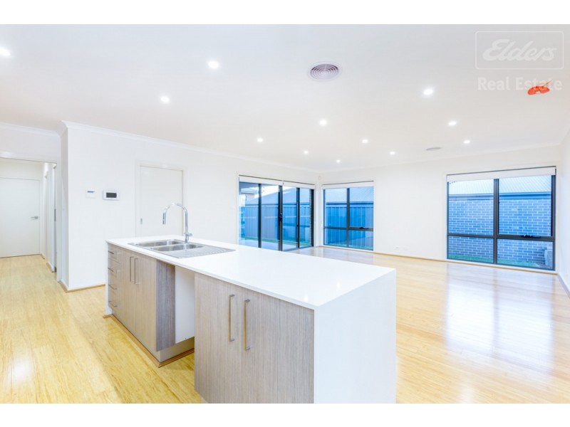2 Maxwell Street, Googong NSW 2620