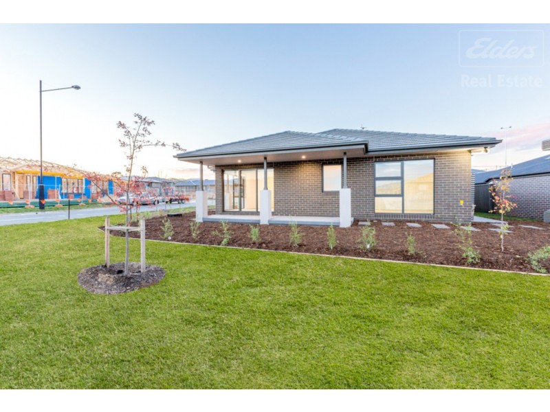 2 Maxwell Street, Googong NSW 2620