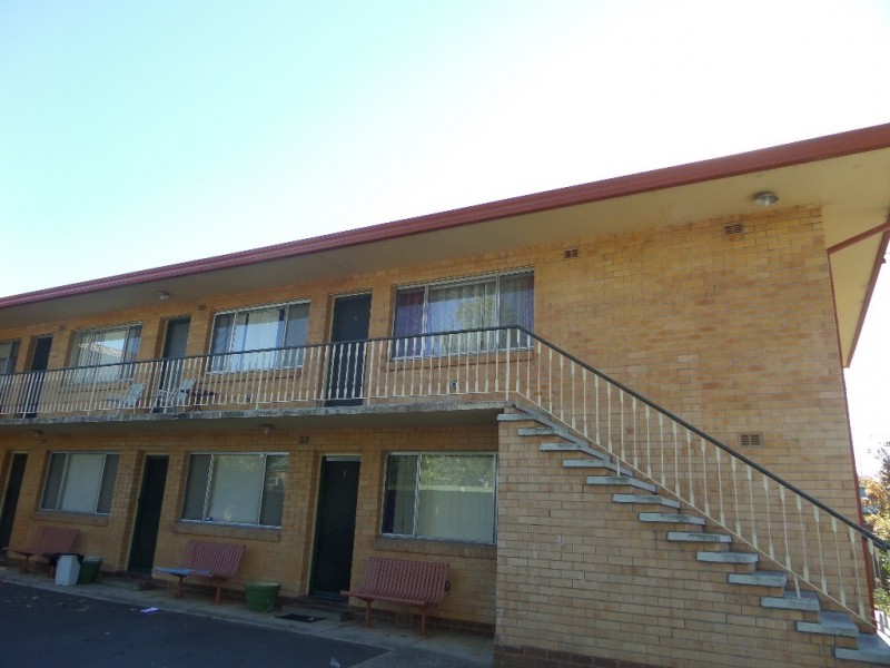 4/3 Carinya Street, Queanbeyan NSW 2620