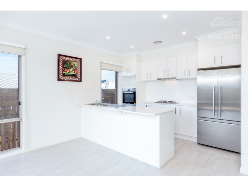 22 Rockley Parade, Googong NSW 2620