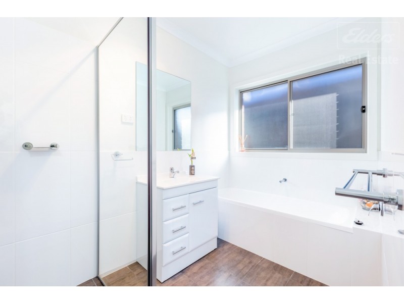 22 Rockley Parade, Googong NSW 2620