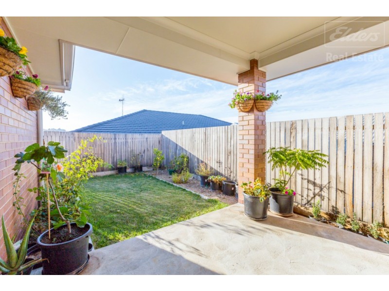 22 Rockley Parade, Googong NSW 2620