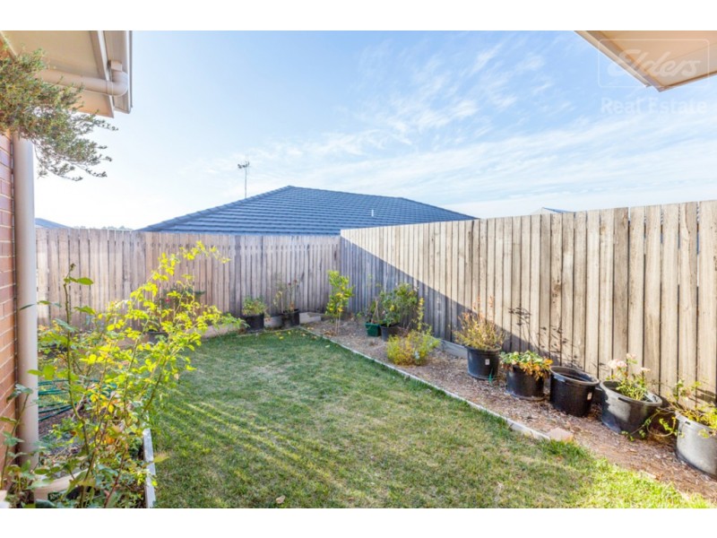 22 Rockley Parade, Googong NSW 2620