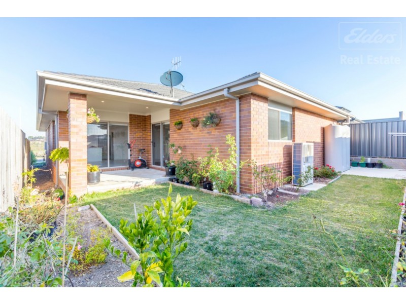 22 Rockley Parade, Googong NSW 2620