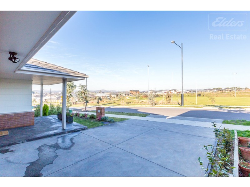22 Rockley Parade, Googong NSW 2620