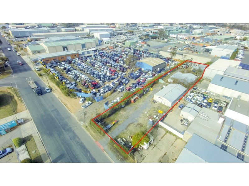 2 Aurora Avenue, Queanbeyan East NSW 2620