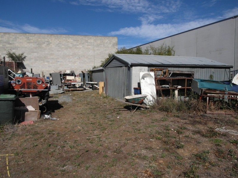 2 Aurora Avenue, Queanbeyan East NSW 2620