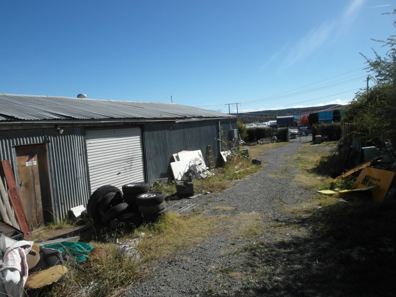 2 Aurora Avenue, Queanbeyan East NSW 2620