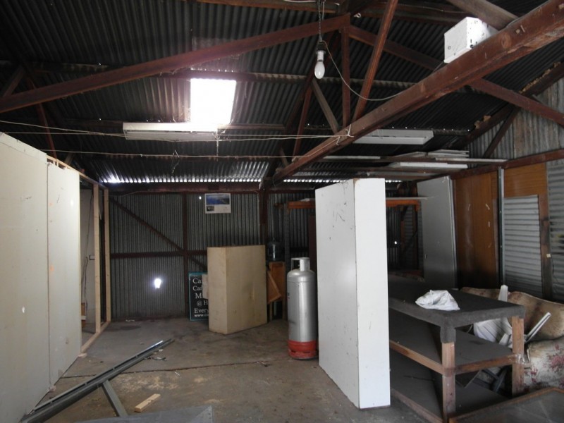 2 Aurora Avenue, Queanbeyan East NSW 2620