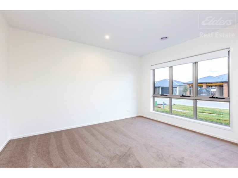 3 Larkin Street, Googong NSW 2620