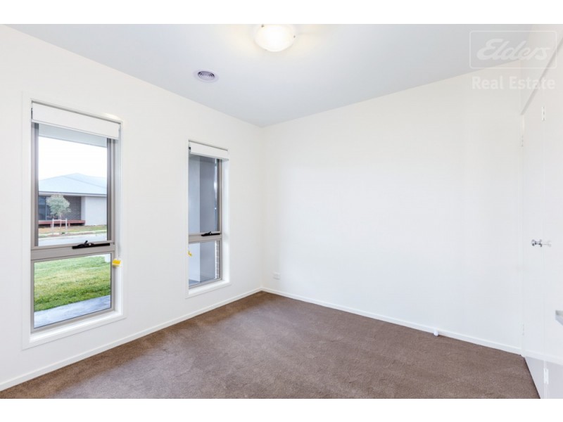 3 Larkin Street, Googong NSW 2620