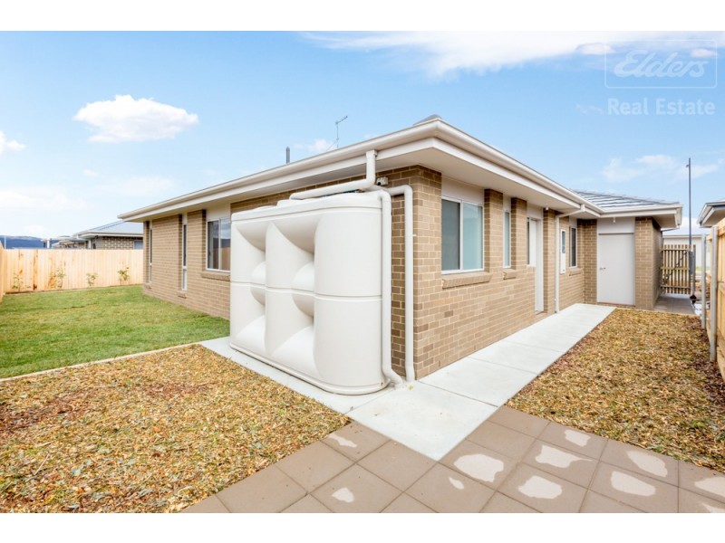 3 Larkin Street, Googong NSW 2620