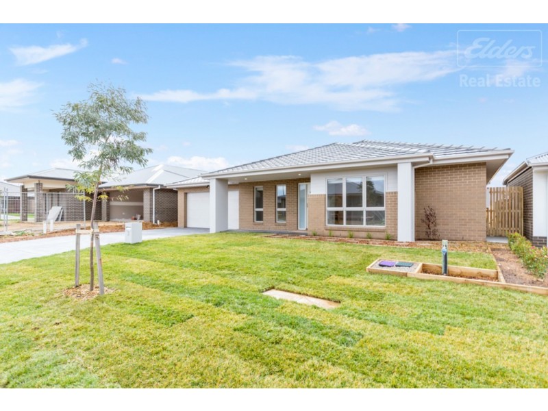 3 Larkin Street, Googong NSW 2620