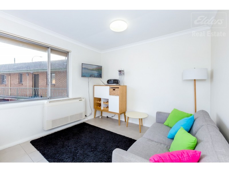 13/2 Donald Road, Queanbeyan NSW 2620