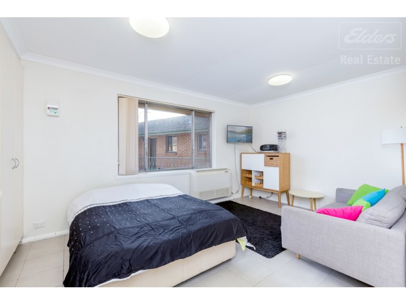 13/2 Donald Road, Queanbeyan NSW 2620
