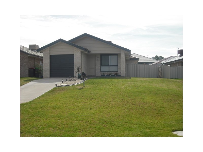 43 Orley Drive, Tamworth NSW 2340