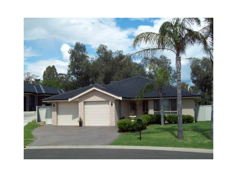 35 Fishermans Place, Tamworth NSW 2340