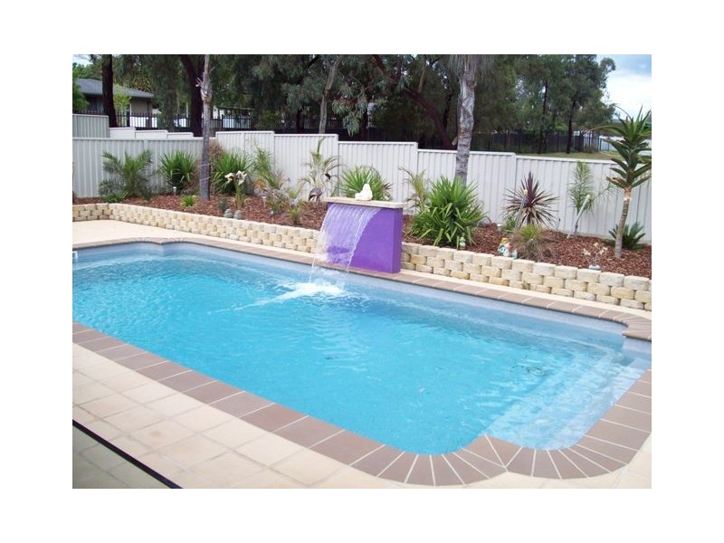 35 Fishermans Place, Tamworth NSW 2340
