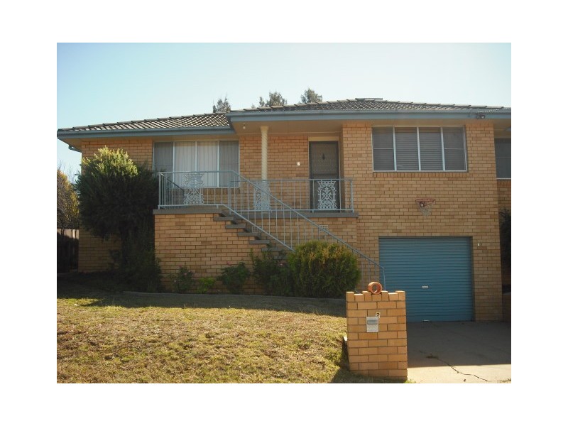 2 CARMICHAEL AVE, Tamworth NSW 2340