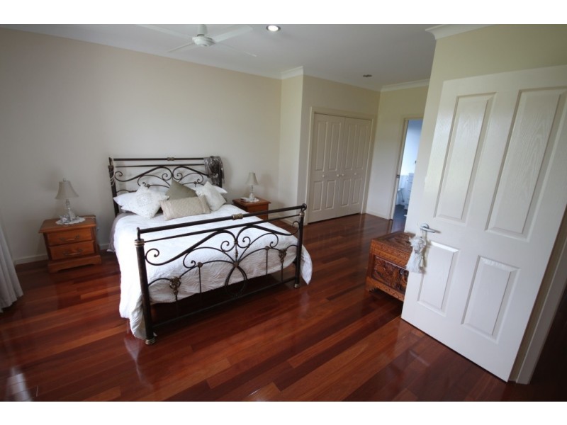 7c  Sequoia Drive, Tamworth NSW 2340