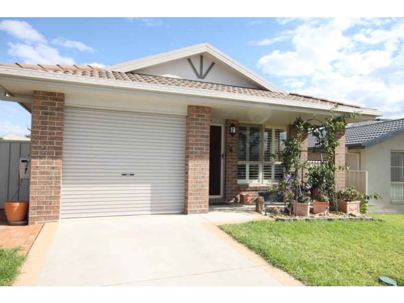 9 Tasman Place, Tamworth NSW 2340
