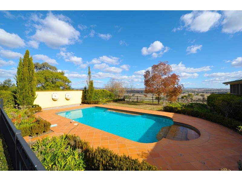 ‘Rosewood’ 22 Redgum Place, Tamworth NSW 2340