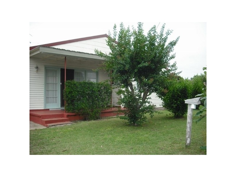 8 Anne Street, Tamworth NSW 2340