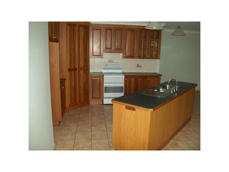 18 Wahroonga Drive, Tamworth NSW 2340