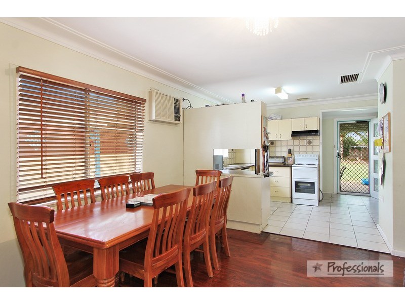 76 Oak Street, Tamworth NSW 2340