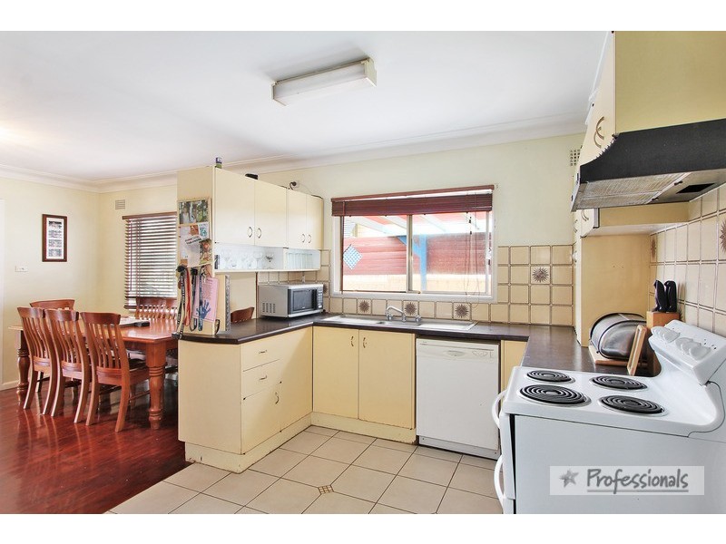 76 Oak Street, Tamworth NSW 2340