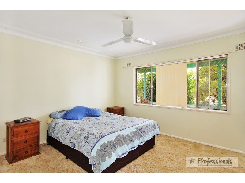 76 Oak Street, Tamworth NSW 2340