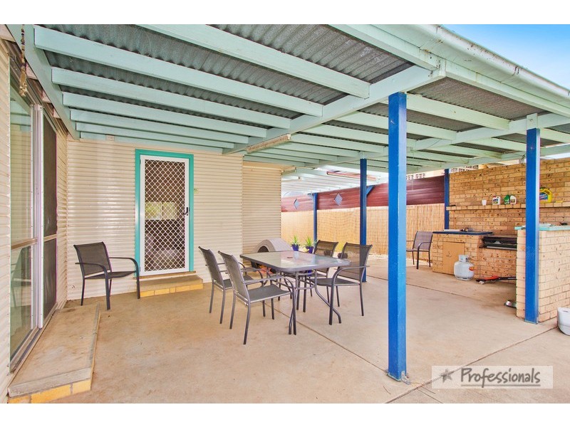 76 Oak Street, Tamworth NSW 2340