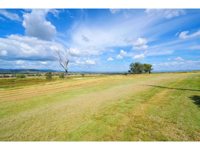 “Kooyong” “Kooyong”, Manilla NSW 2346