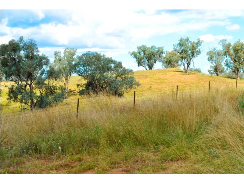 “Kooyong” “Kooyong”, Manilla NSW 2346