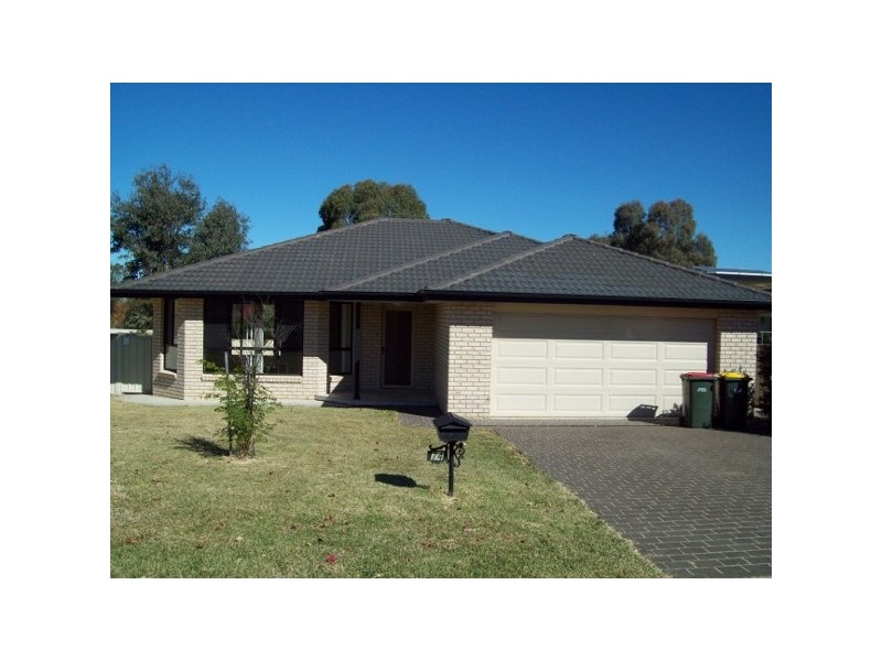 74 Warwick Road, Tamworth NSW 2340